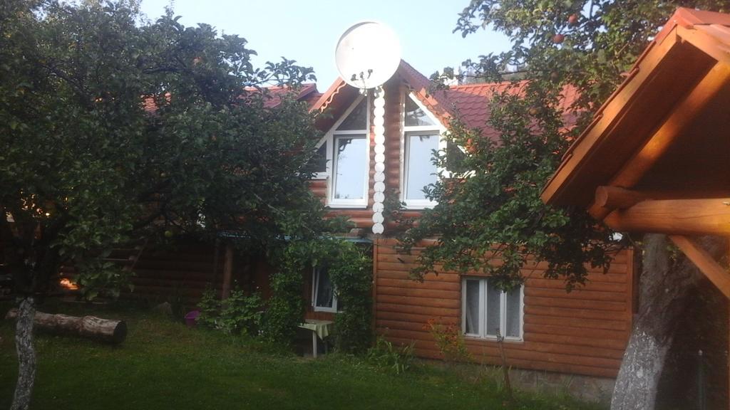 Садиба Під Гострою Zjdenievo Exteriör bild