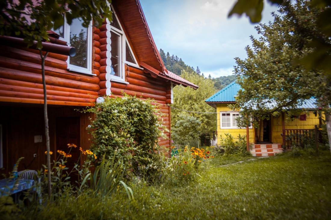 Садиба Під Гострою Zjdenievo Exteriör bild